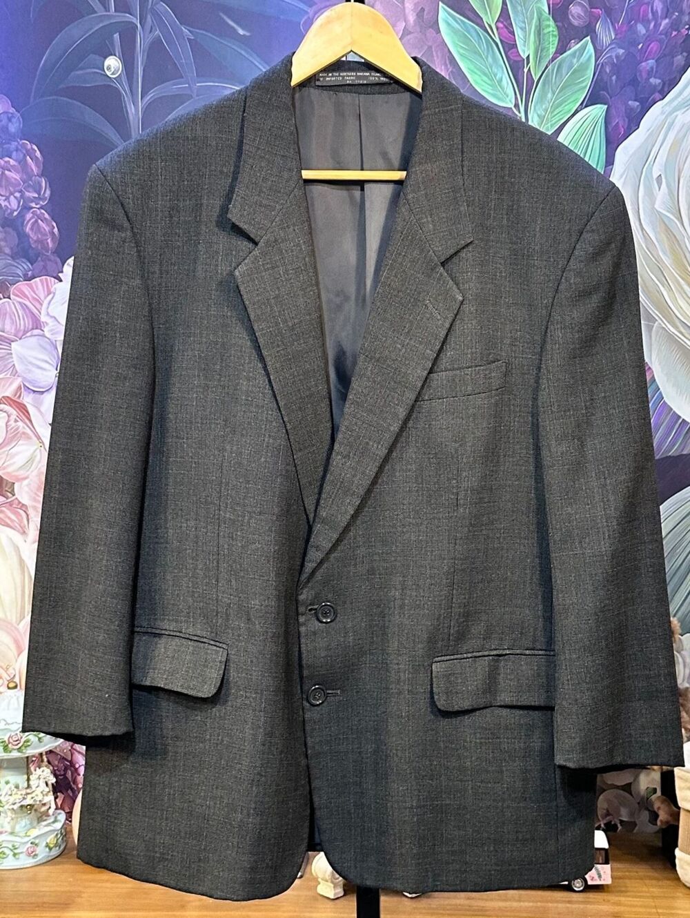 Joseph & Feiss 100% Pure Wool 44S Dark Gray Pink Pinstripe Sport Coat Tailored